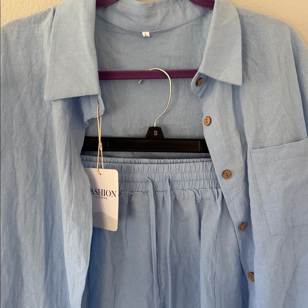 Cotton and Linen Two-Piece Button-Up Shirt and Shorts Set. Blue. NWT. - Picture 3 of 3